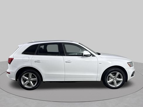 Used 2017 Audi Q5 2.0T Premium Plus w/ Technology Package AWD/4WD image 36