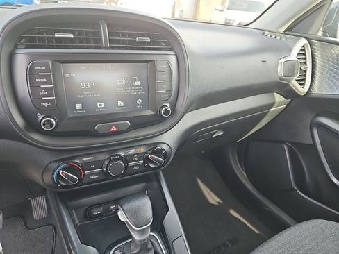 Used 2021 Kia Soul S FWD image 22