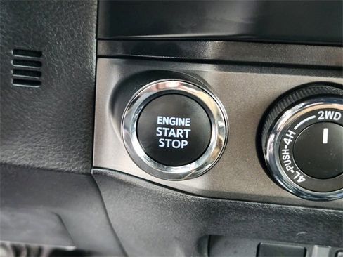 Used 2023 Toyota Tacoma TRD Sport image 25