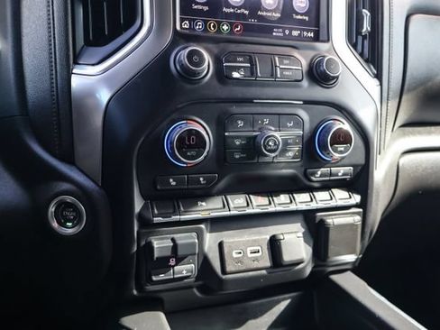 Used 2022 Chevrolet Silverado 1500 RST w/ Convenience Package II AWD/4WD image 11