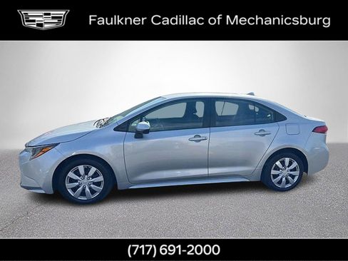 Used 2020 Toyota Corolla LE image 9