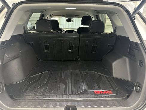 Certified 2023 GMC Terrain SLE w/ Driver Convenience Package image 24