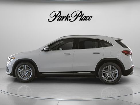 Certified 2021 Mercedes-Benz GLA 250 image 8