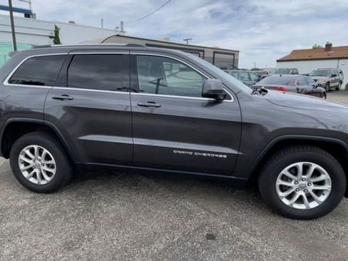 Used 2015 Jeep Grand Cherokee Laredo w/ Quick Order Package 23E AWD/4WD image 3