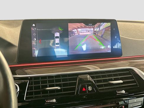Used 2019 BMW 530i xDrive w/ Convenience Package AWD/4WD image 14