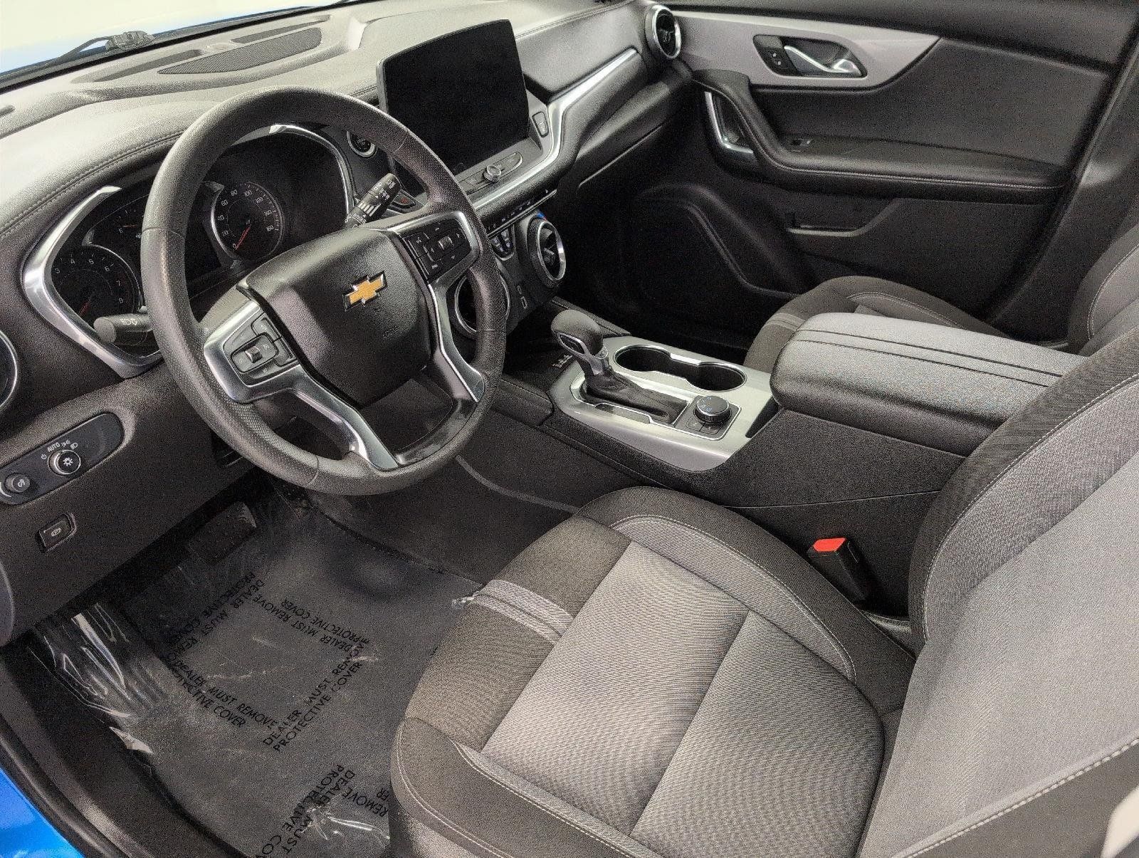 Used 2024 Chevrolet Blazer LT w/ Convenience Package AWD/4WD image 9