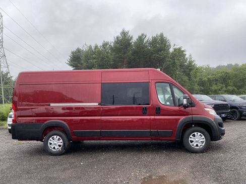 Used 2025 RAM ProMaster 3500 w/ Quick Order Package 22H SLT+ FWD image 2