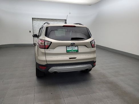Used 2018 Ford Escape SE FWD image 6