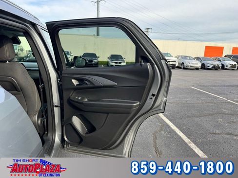 Used 2025 Chevrolet TrailBlazer LT AWD/4WD image 51