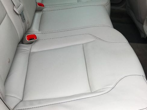 Used 2011 Ford Taurus SEL w/ 201A Rapid Spec Order Code image 17