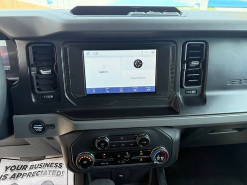 Used 2023 Ford Bronco 4-Door AWD/4WD image 18