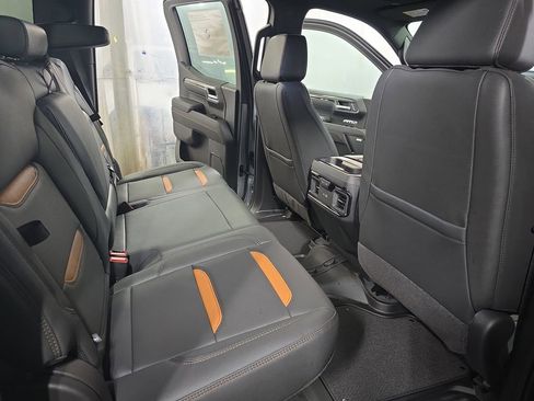 New 2026 GMC Sierra 1500 AT4 w/ AT4 Premium Package image 11