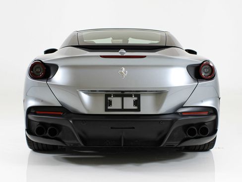 Certified 2023 Ferrari Portofino M RWD image 36