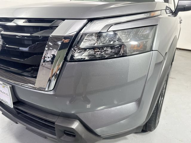 Used 2025 Nissan Pathfinder SV AWD/4WD image 29