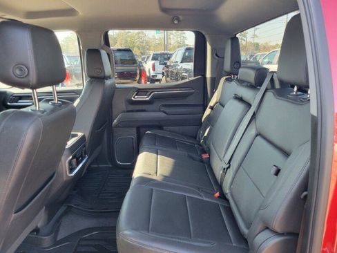 Used 2023 GMC Sierra 1500 SLT image 26