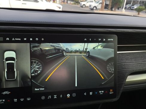 Used 2023 Rivian R1T Adventure image 5