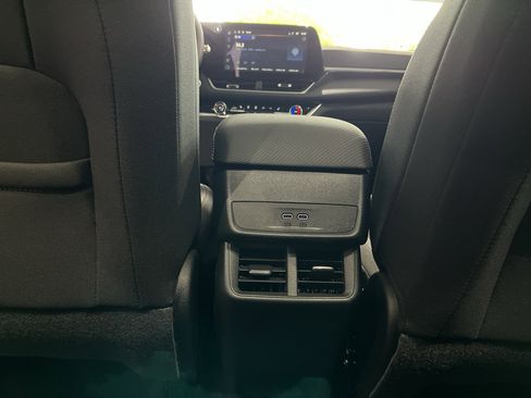 New 2026 Chevrolet Equinox LT FWD image 14