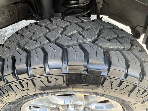 Used 2017 RAM 2500 Laramie AWD/4WD image 38