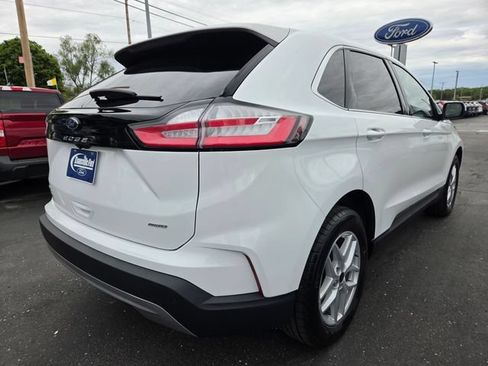 Used 2024 Ford Edge SEL w/ Convenience Package AWD/4WD image 4