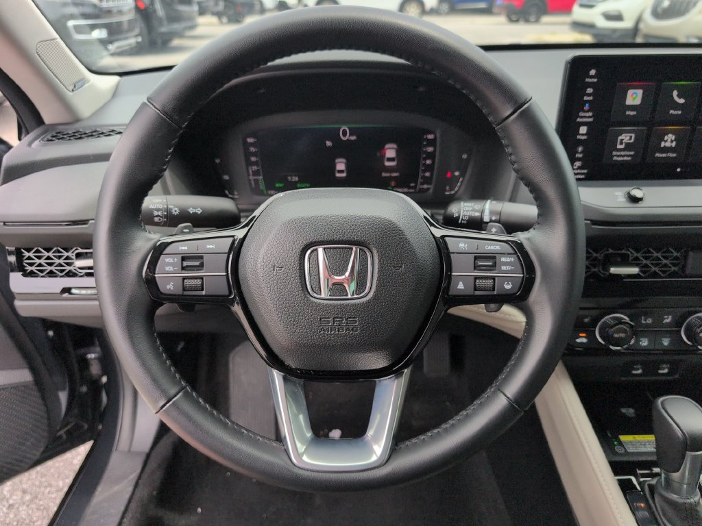 Used 2023 Honda Accord Touring image 11