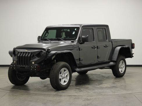 Used 2022 Jeep Gladiator Sport image 4