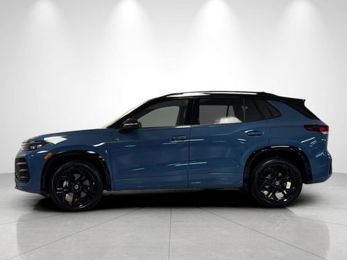 New 2026 Volkswagen Tiguan SE R-Line AWD/4WD image 2