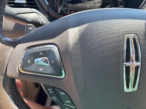 Used 2017 Lincoln MKC Reserve w/ Lincoln MKC Climate Package image 34