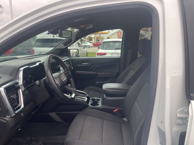 Used 2024 GMC Canyon Elevation w/ Convenience Package RWD image 8