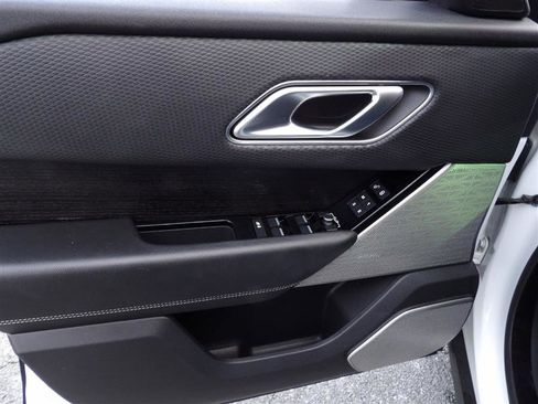 Used 2020 Land Rover Range Rover Velar R-Dynamic S image 11