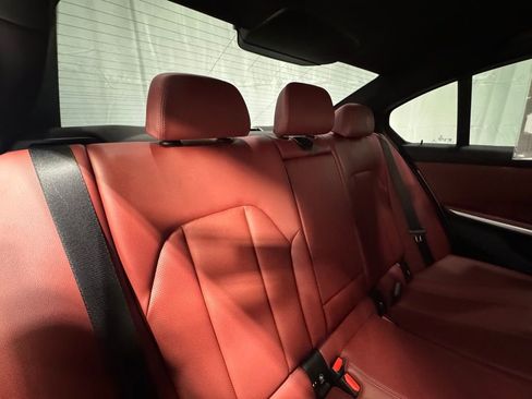 Used 2025 BMW 330i xDrive Sedan w/ M Sport Package image 28