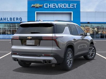New 2026 Chevrolet Traverse LT w/ Sun and Wheel Package