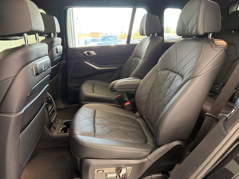 Certified 2023 BMW X7 xDrive40i w/ M Sport Package AWD/4WD image 15