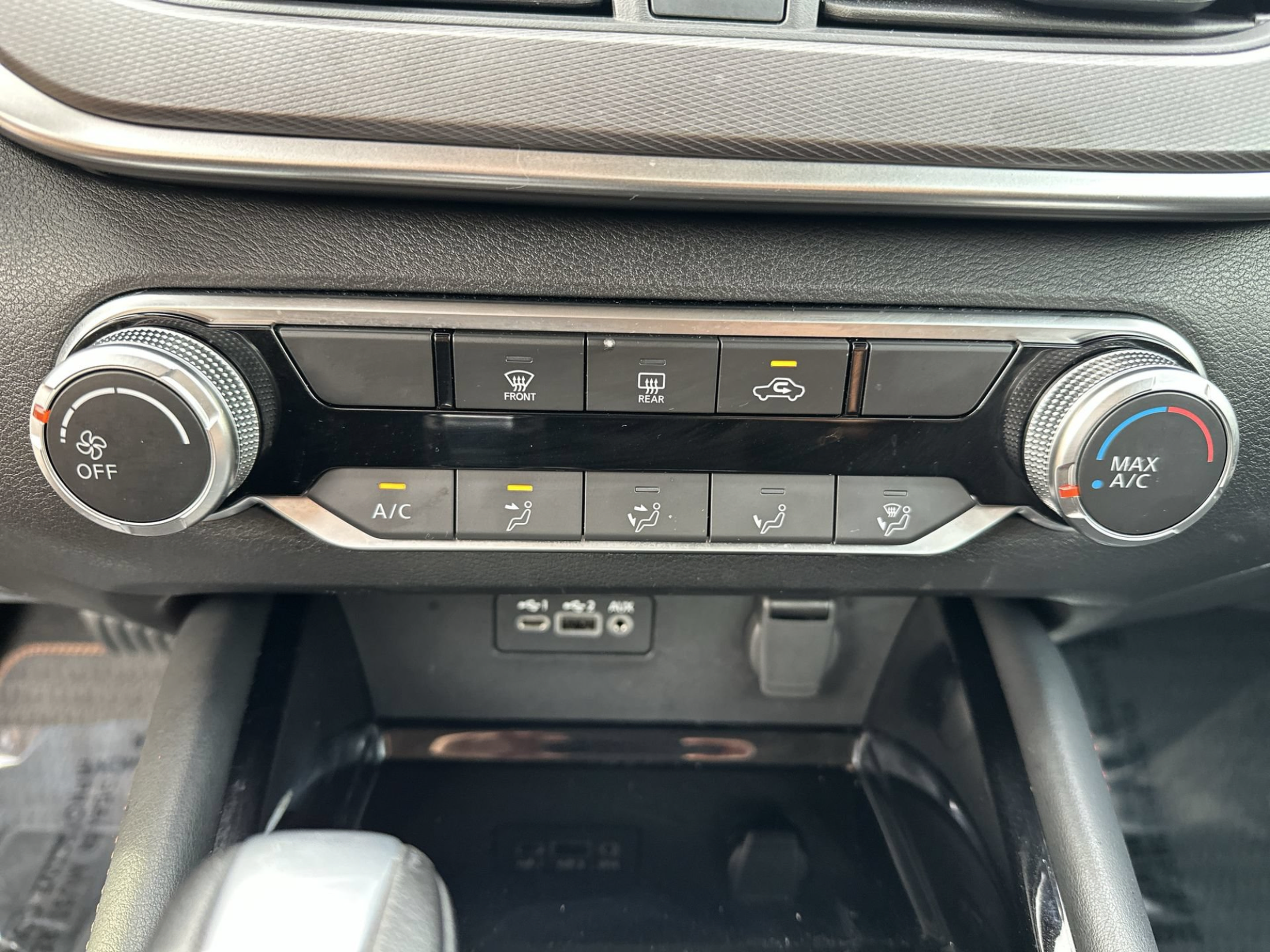 Used 2025 Nissan Altima 2.5 SR FWD image 16