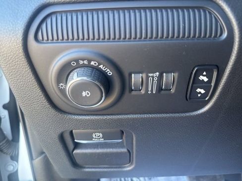 Used 2024 Jeep Wagoneer Series II AWD/4WD image 11