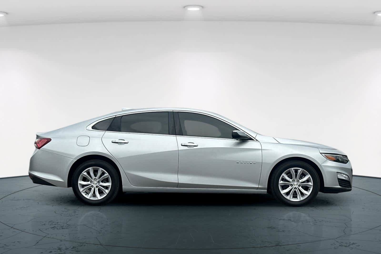 Used 2020 Chevrolet Malibu LT FWD image 6
