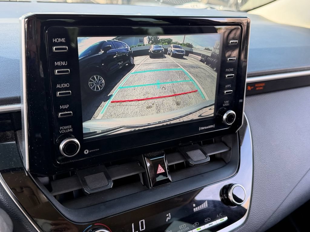 Used 2021 Toyota Corolla LE FWD image 22
