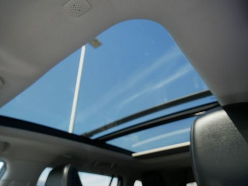 Used 2022 Toyota Highlander Platinum image 30