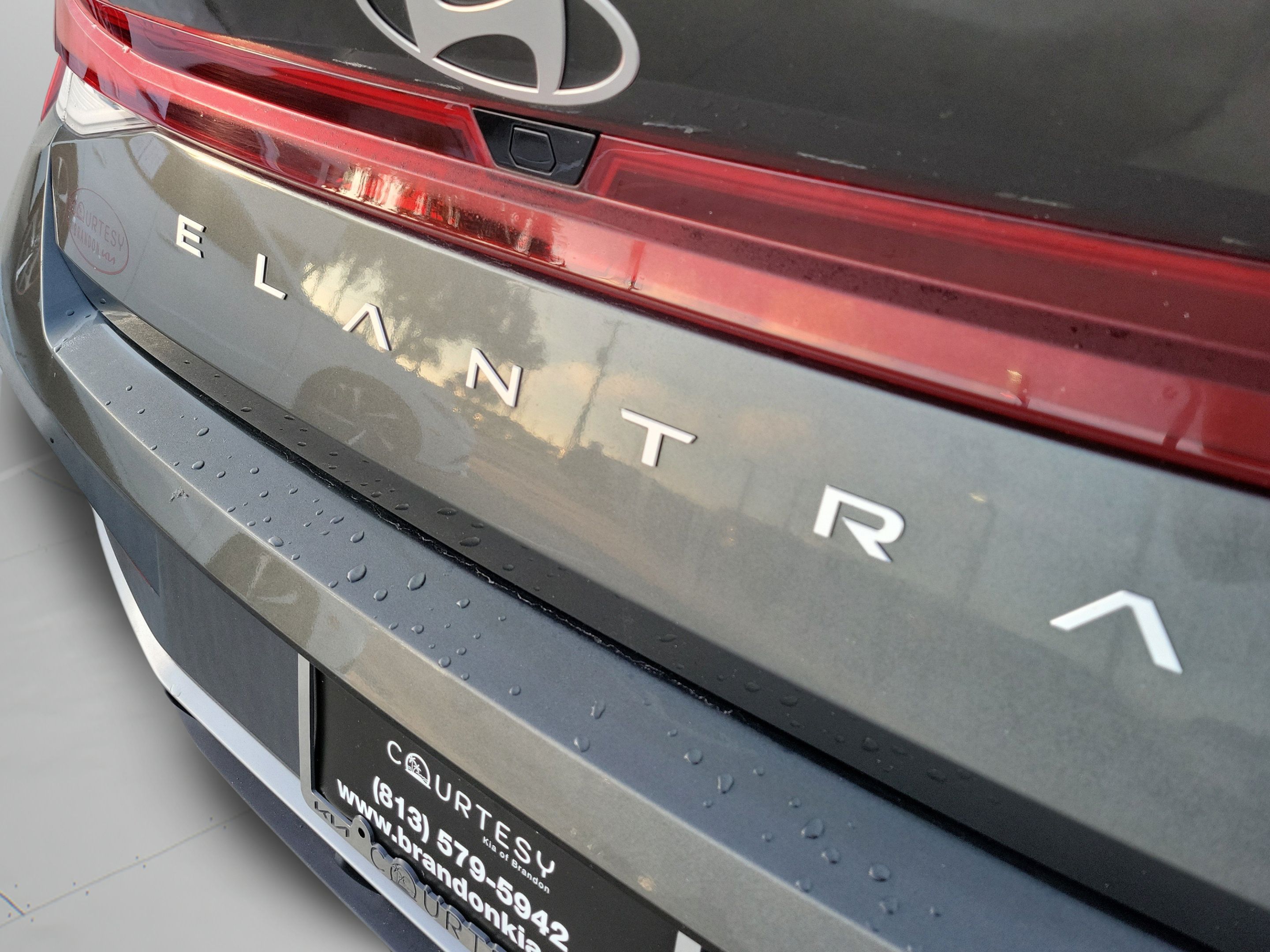 Used 2024 Hyundai Elantra SEL FWD image 31
