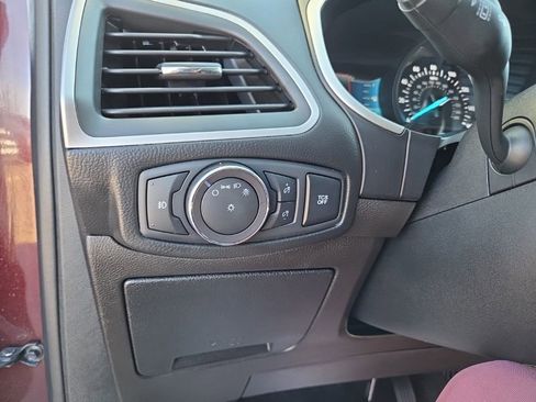 Used 2019 Ford Edge SEL w/ Equipment Group 201A AWD/4WD image 13