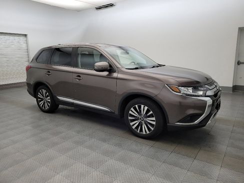 Used 2019 Mitsubishi Outlander LE FWD image 11