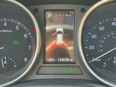 Used 2017 Hyundai Santa Fe Sport w/ 2.4L Tech Package 04 FWD image 25
