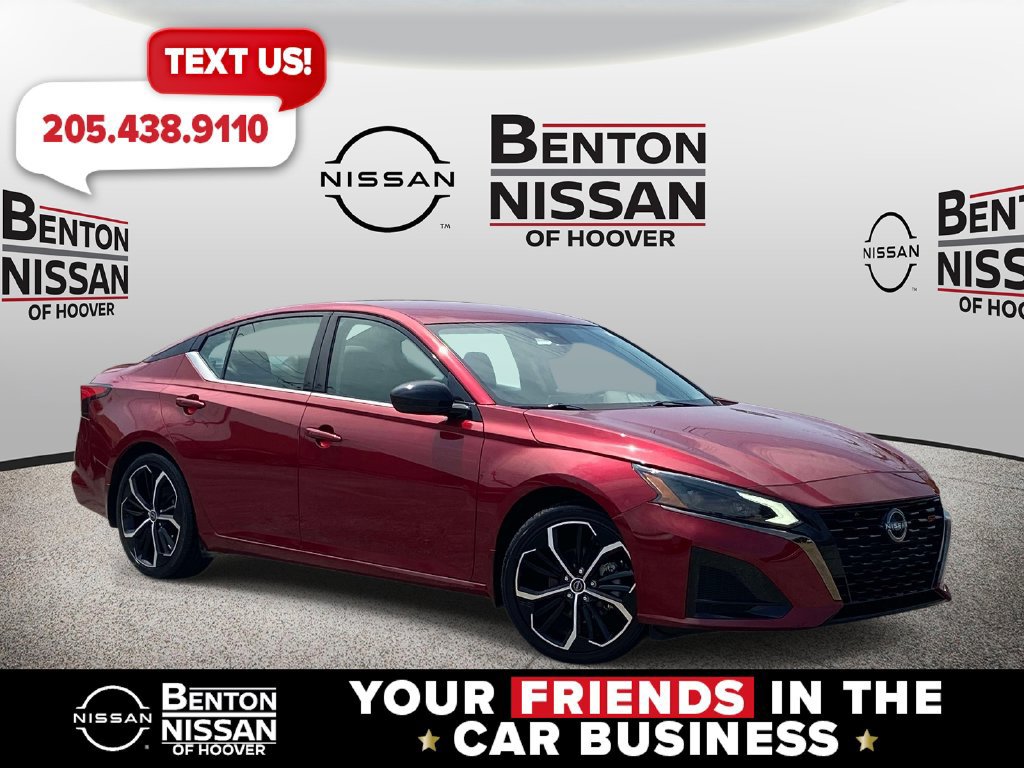 Used 2023 Nissan Altima 2.5 SR FWD image 1
