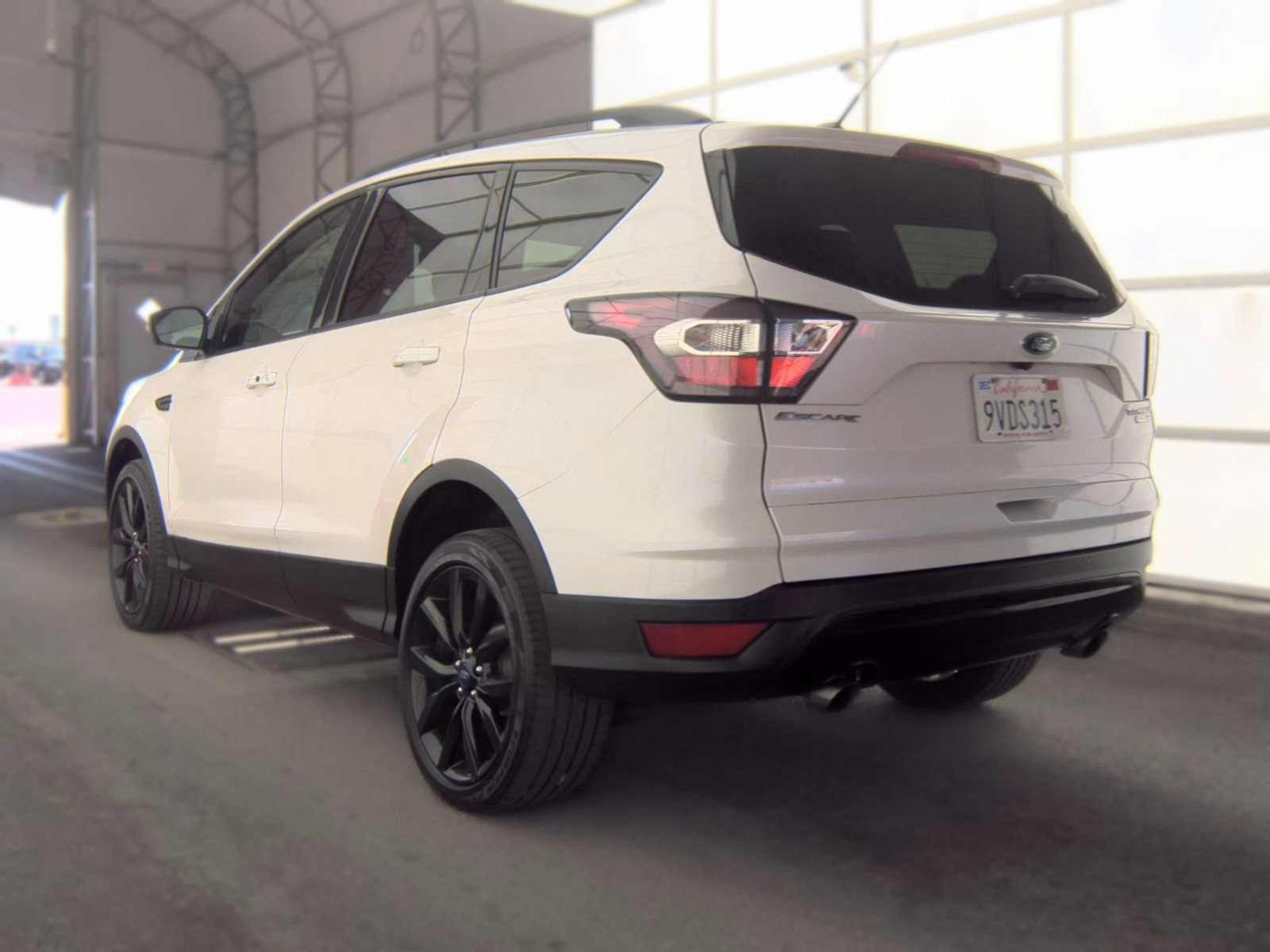 Used 2017 Ford Escape Titanium AWD/4WD image 5
