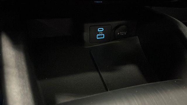Used 2022 Ford Escape Titanium AWD/4WD image 32
