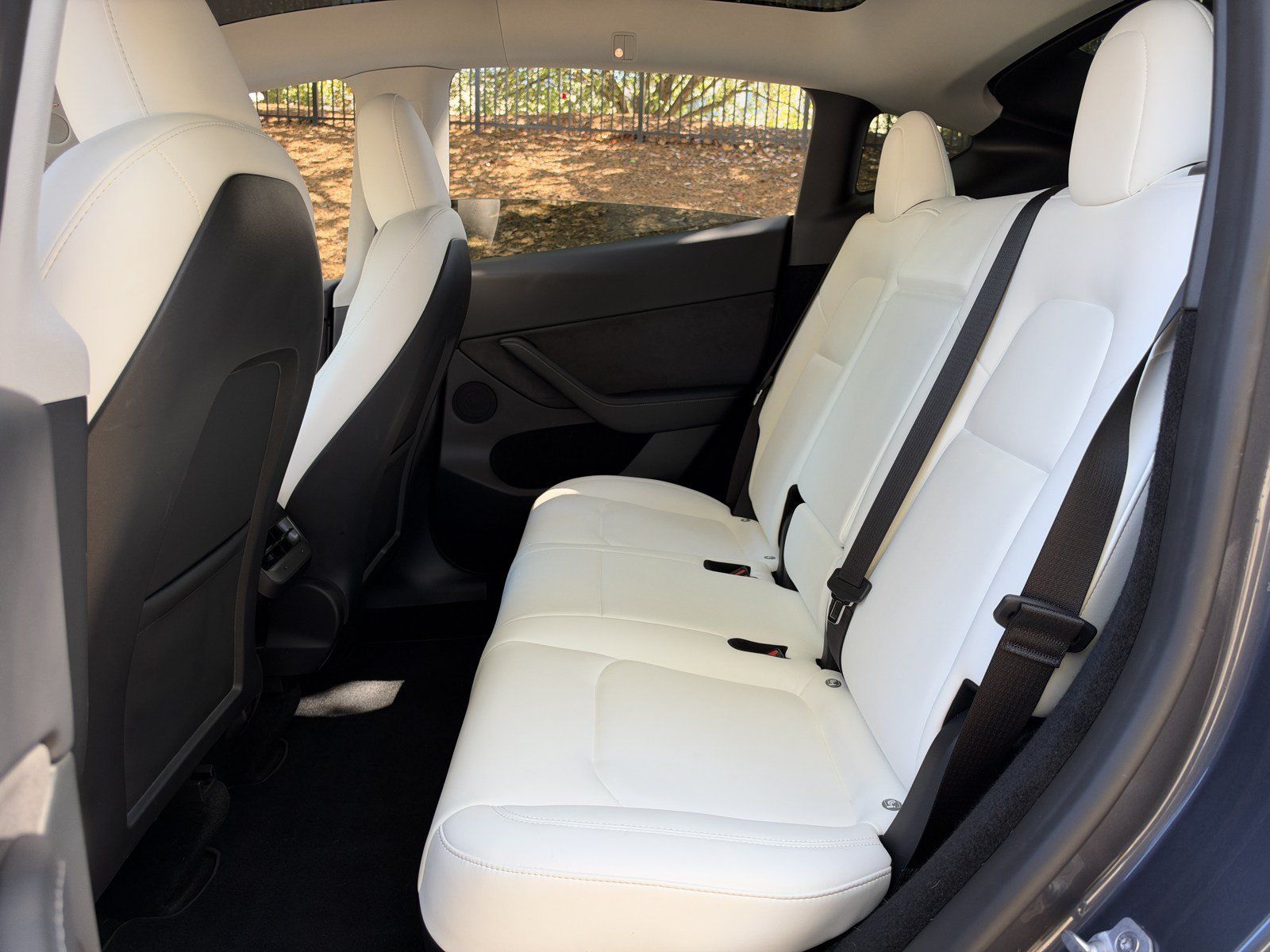 Used 2023 Tesla Model Y Performance AWD/4WD image 30