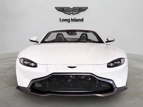 Used 2023 Aston Martin V8 Vantage Roadster image 3