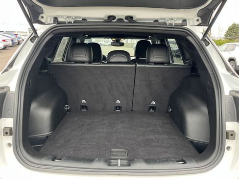 Used 2025 Jeep Compass Latitude image 31