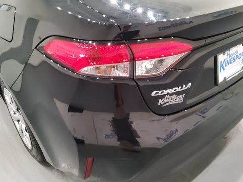 Used 2023 Toyota Corolla LE image 12