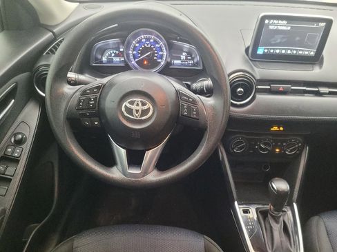Used 2017 Toyota Yaris iA image 27