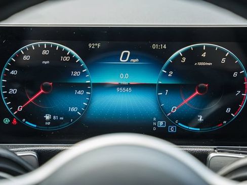 Used 2021 Mercedes-Benz GLB 250 4MATIC image 47
